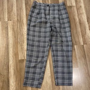 H&M Divided Black and White Plaid Pants for Women